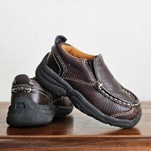 Cherokee Kids Brown Leather Slip-On Loafers Moc Toe Comfort Shoes Boys Size 6.5